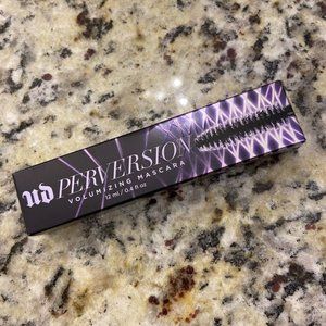 Urban Decay Perversion Volumizing Mascara